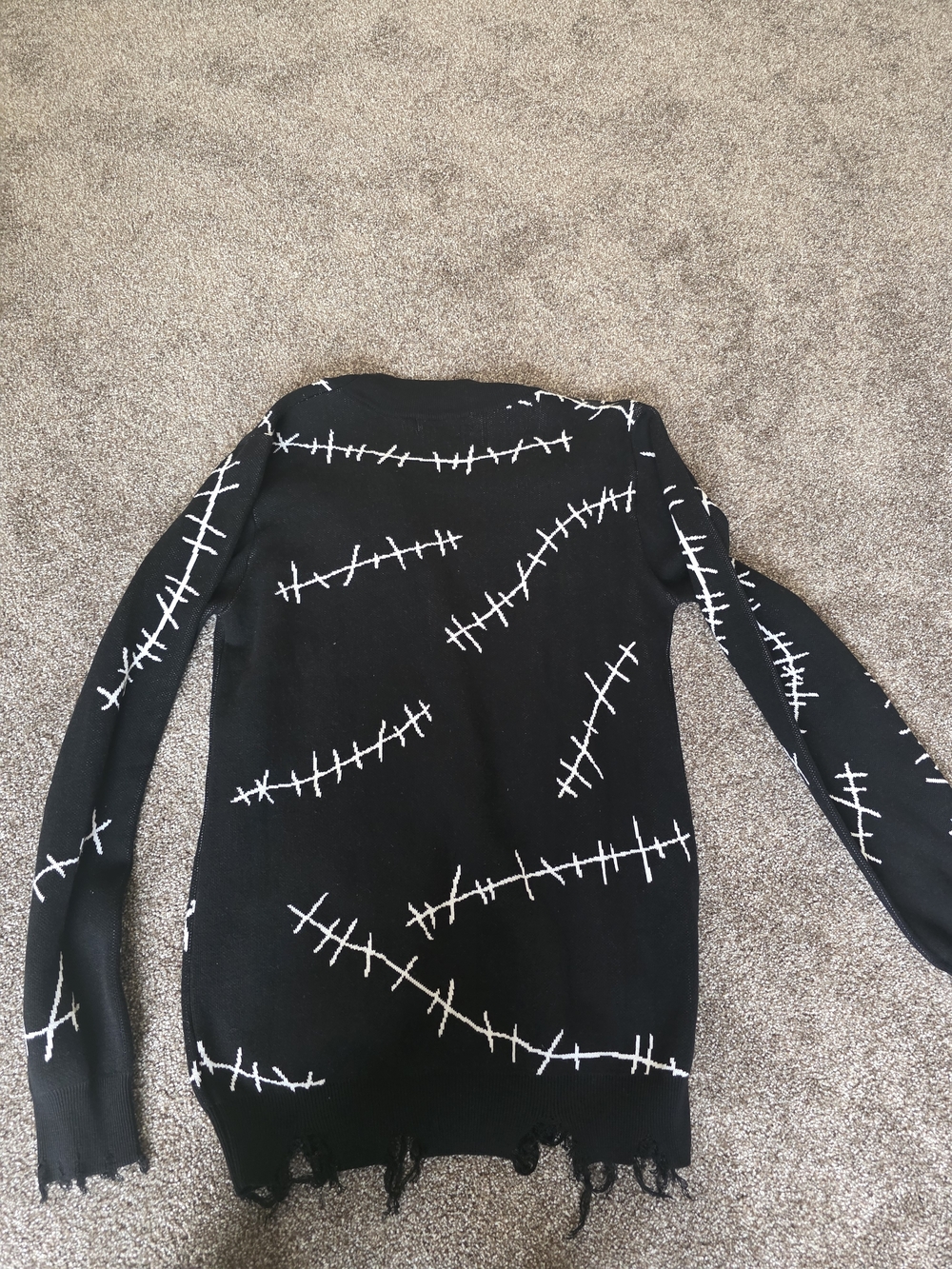 Black Stitched-Pattern Button Cardigan Sweater - Picture 3 of 4